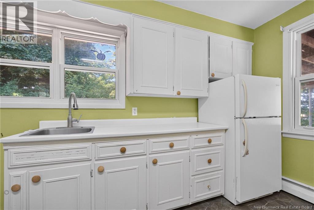 109 Chesswood Drive - Image 9