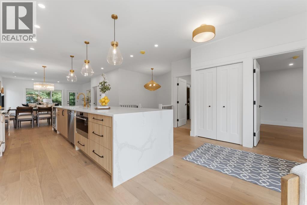 12 Prominence Point SW, Patterson, Calgary photo 5