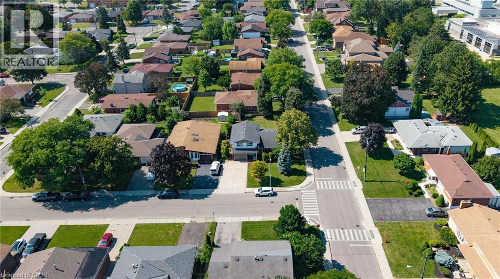 143 CROMWELL Crescent - 3