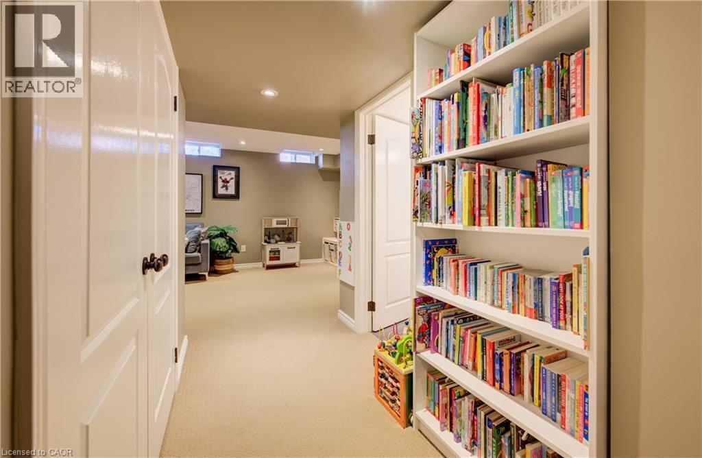3 GOLDEN IRIS Crescent - Image 36