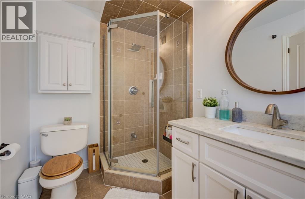 3 GOLDEN IRIS Crescent - Image 31
