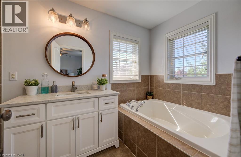3 GOLDEN IRIS Crescent - Image 30