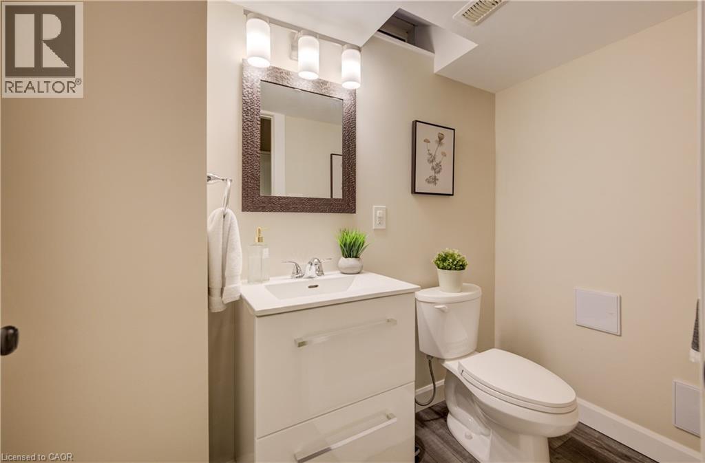 3 GOLDEN IRIS Crescent - Image 39