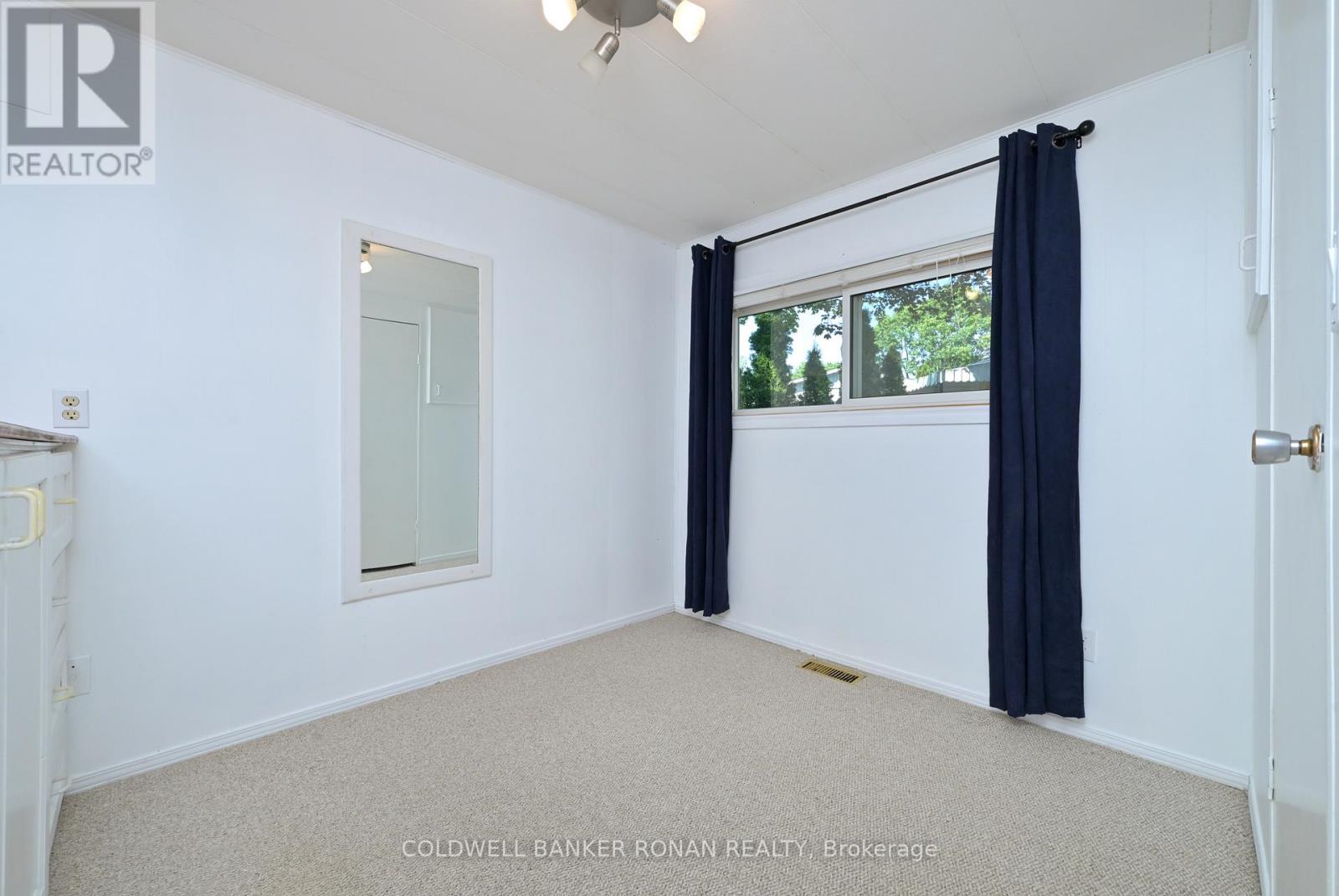 13 HAWTHORNE DRIVE - 21