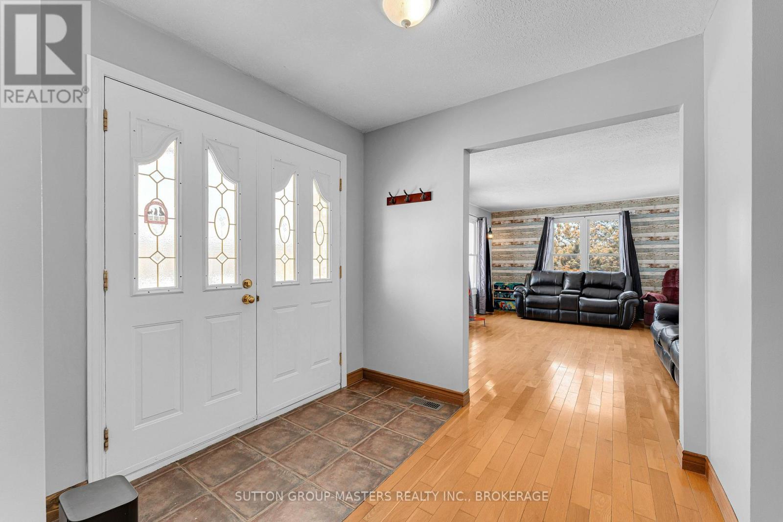 446 PETWORTH ROAD - 4