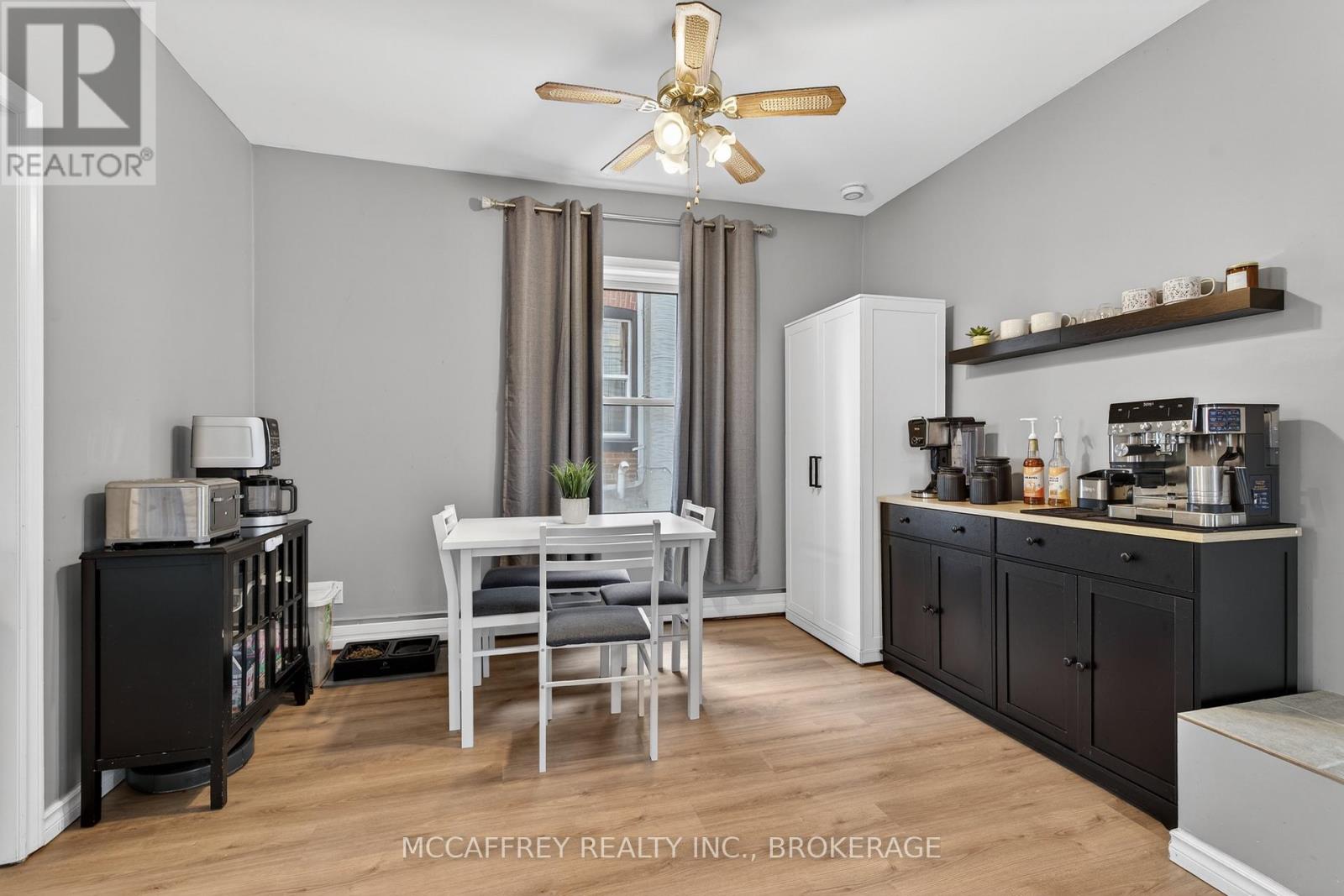 427 THOMAS STREET - 10