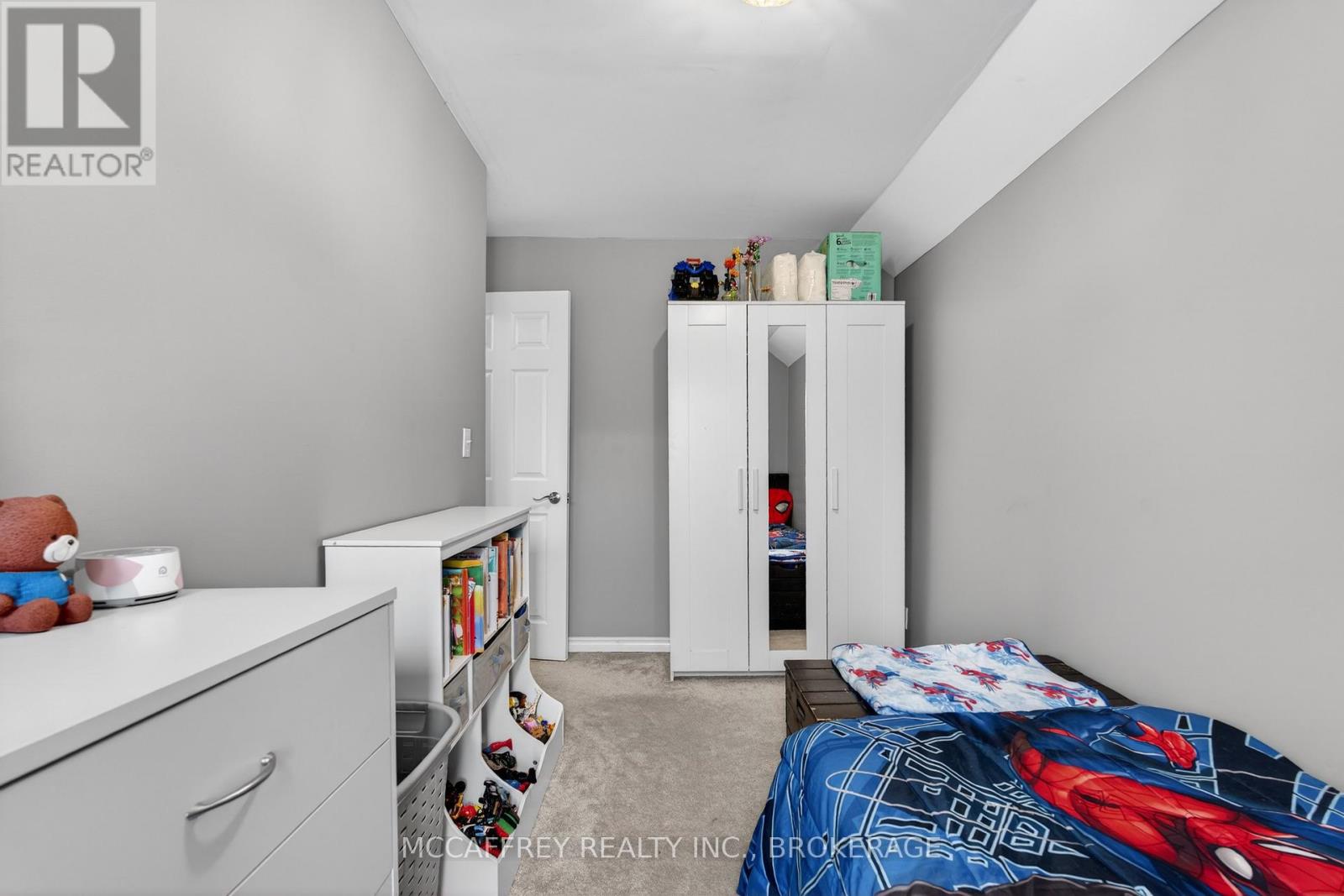 427 THOMAS STREET - 16