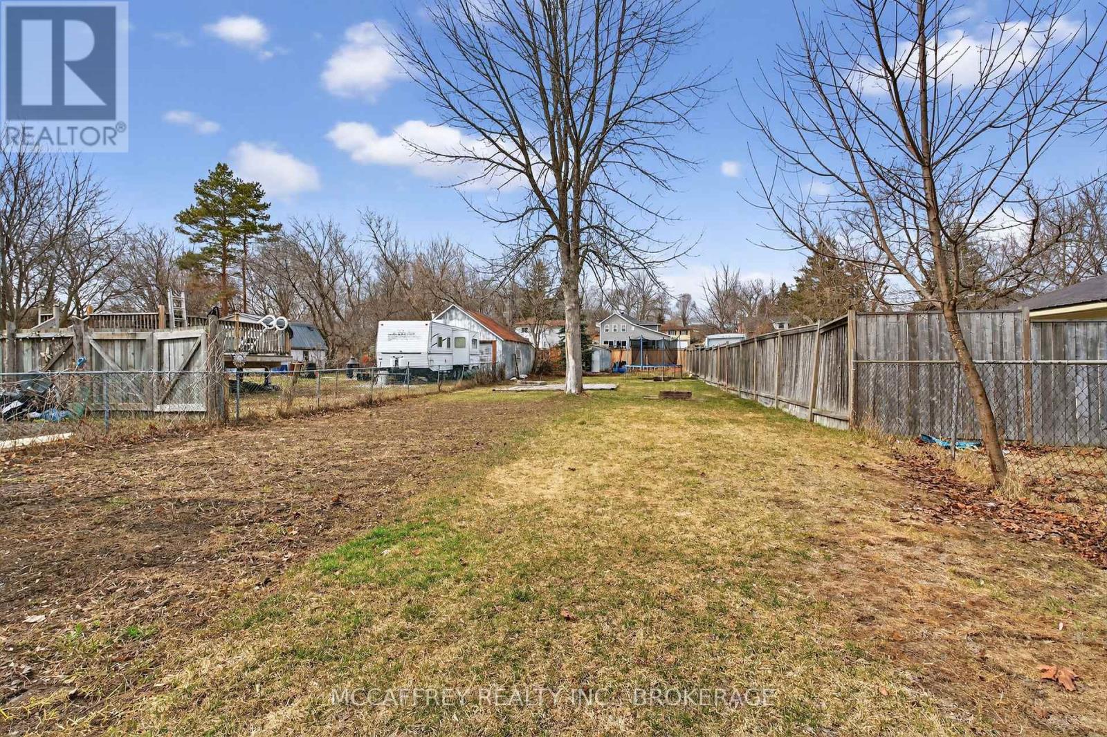 427 THOMAS STREET - 20
