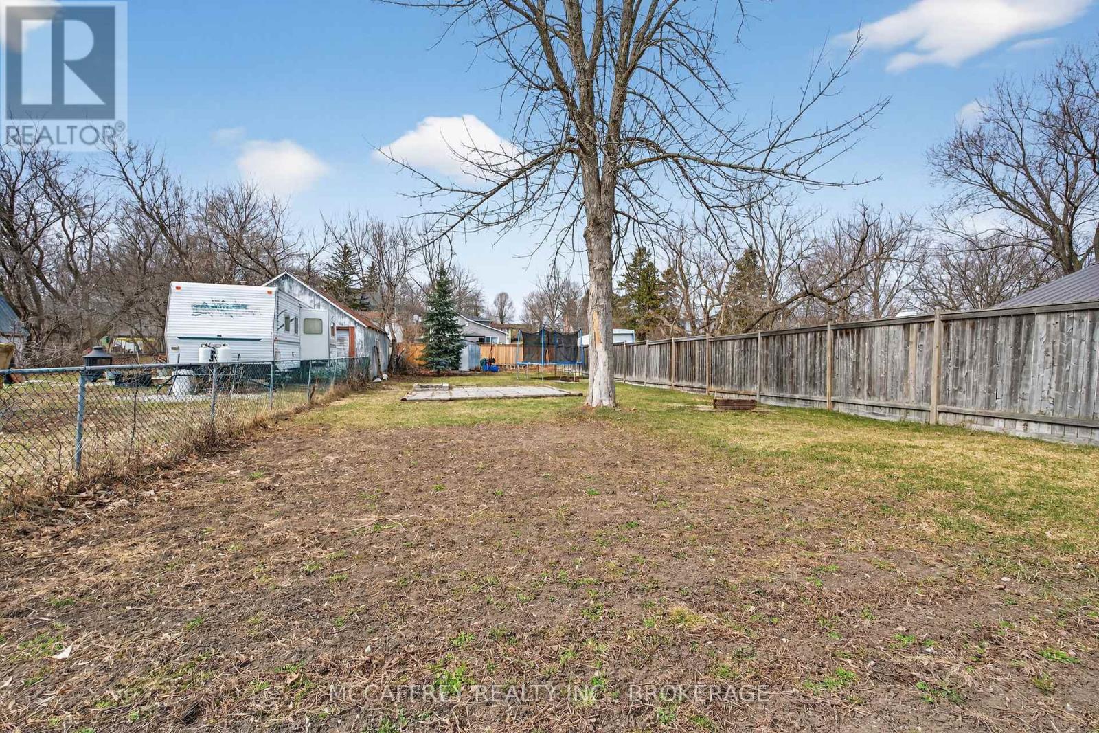 427 THOMAS STREET - Image 21