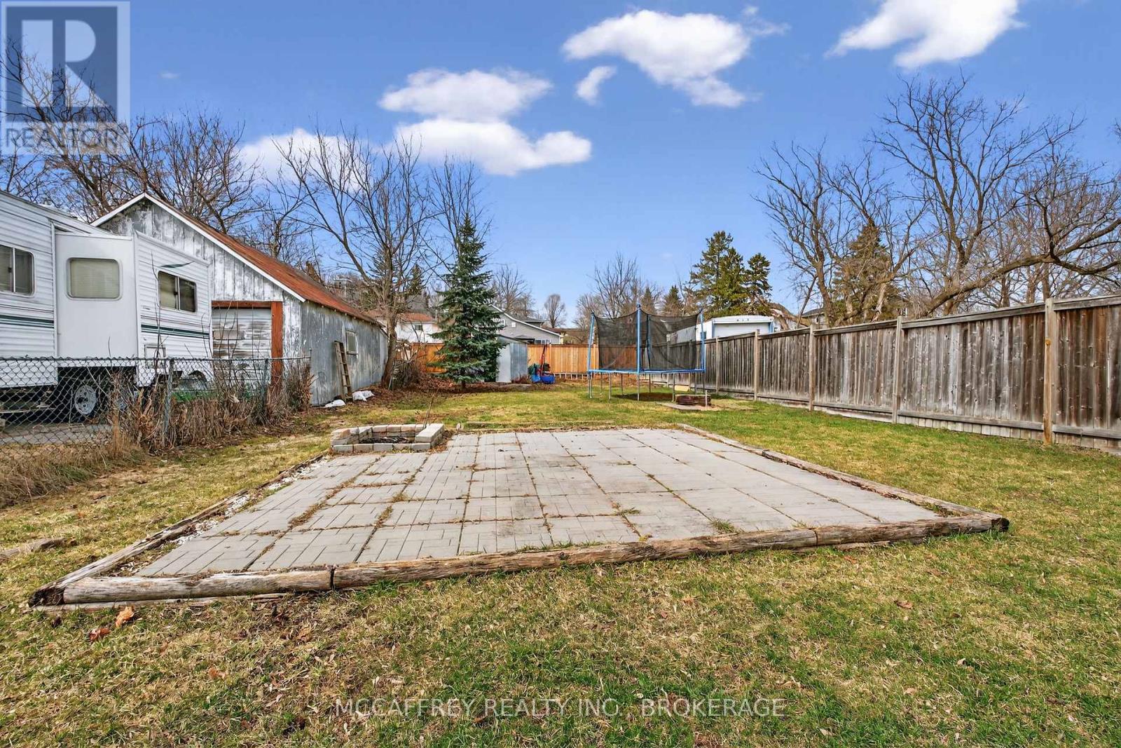 427 THOMAS STREET - 22