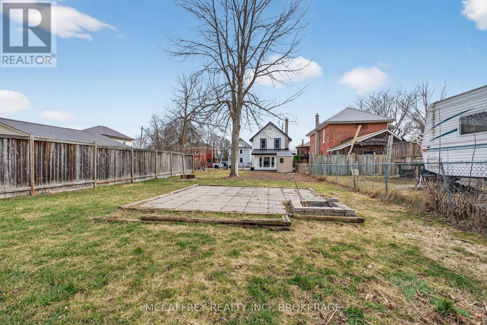427 THOMAS STREET - 23