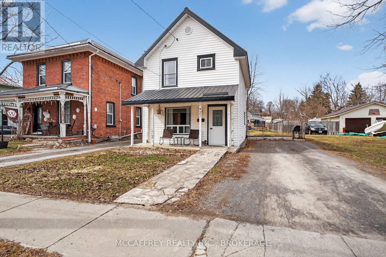 427 THOMAS STREET - 29