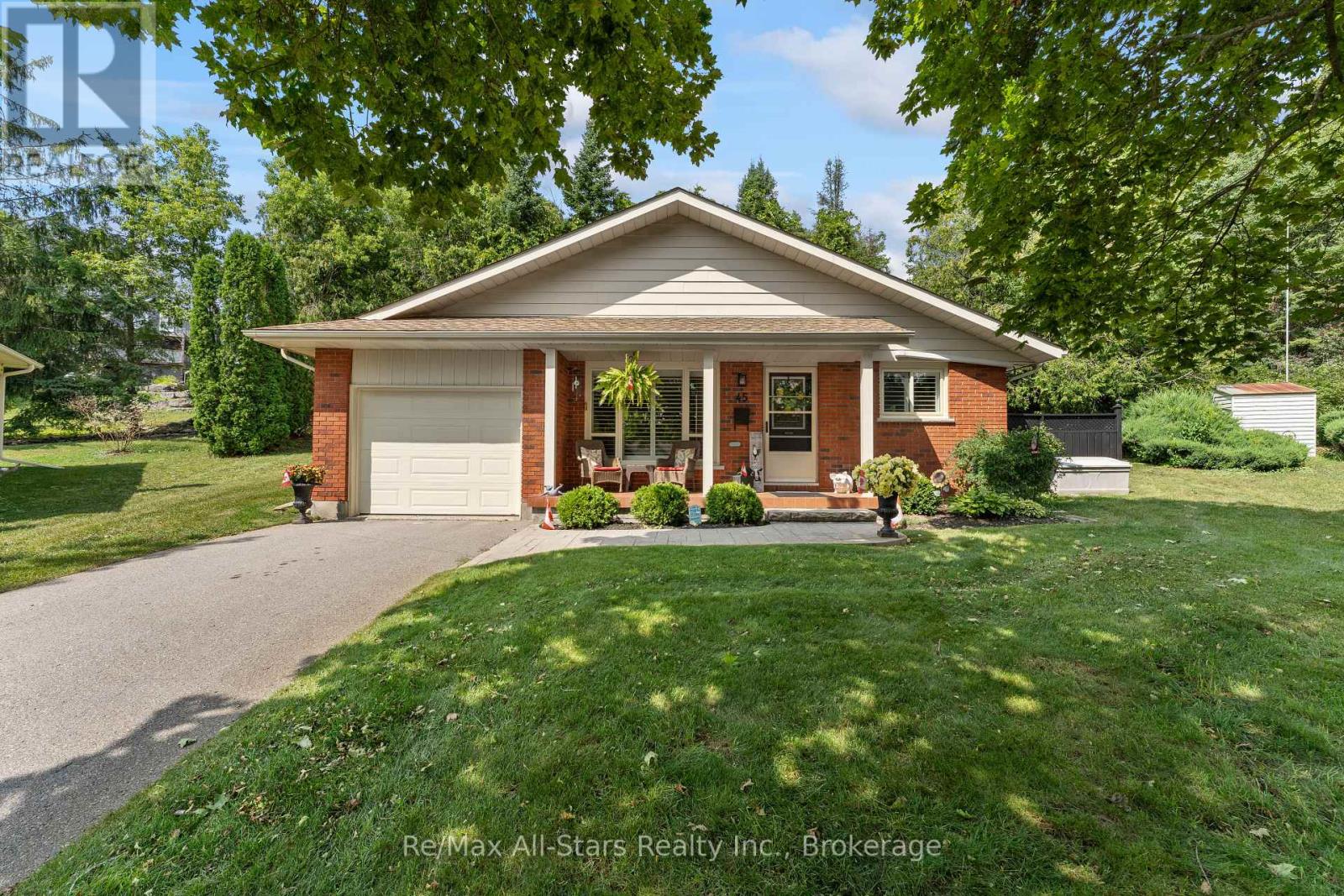 45 JANLISDA DRIVE - 1