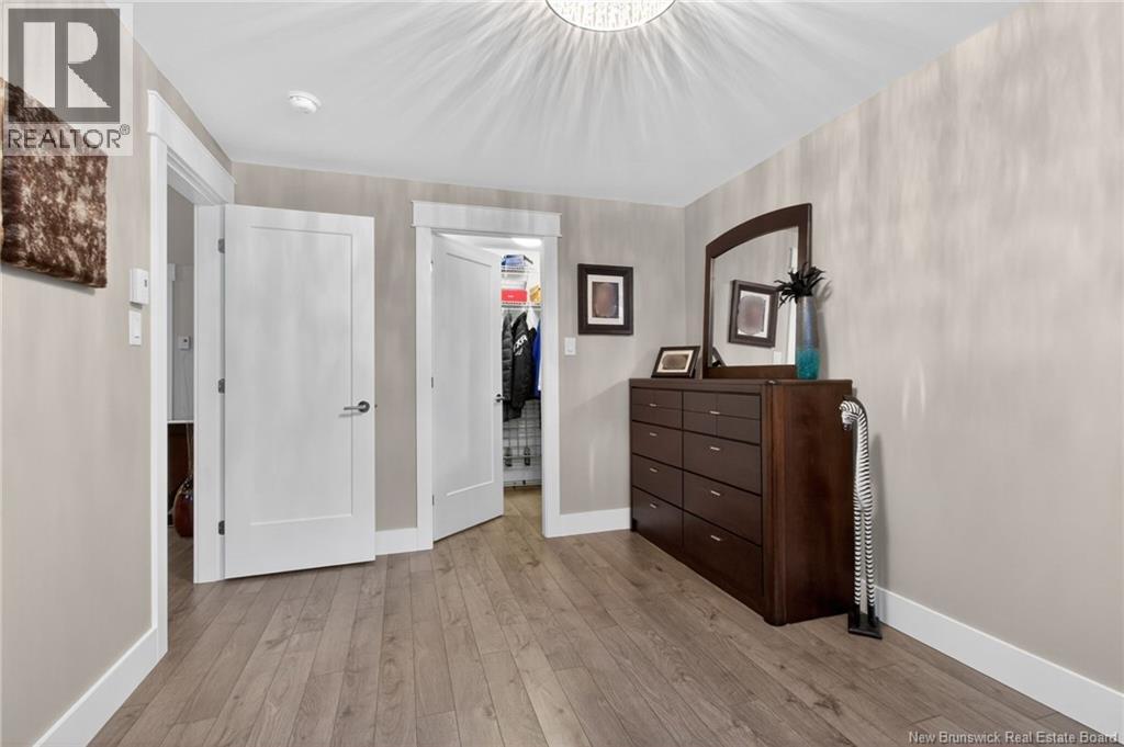 220 RUE DU  Portage Street - Image 26