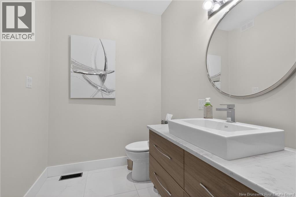 220 RUE DU  Portage Street - Image 38