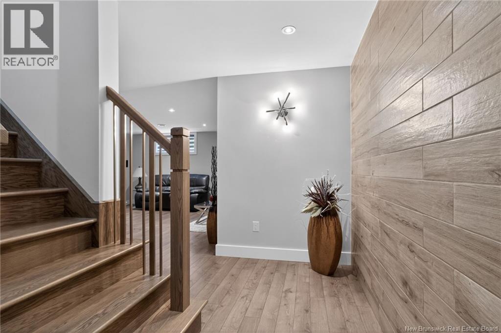 220 RUE DU  Portage Street - Image 43
