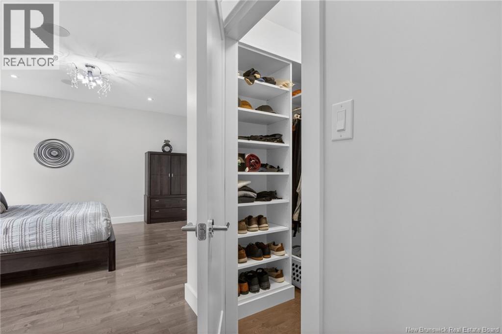 220 RUE DU  Portage Street - Image 37