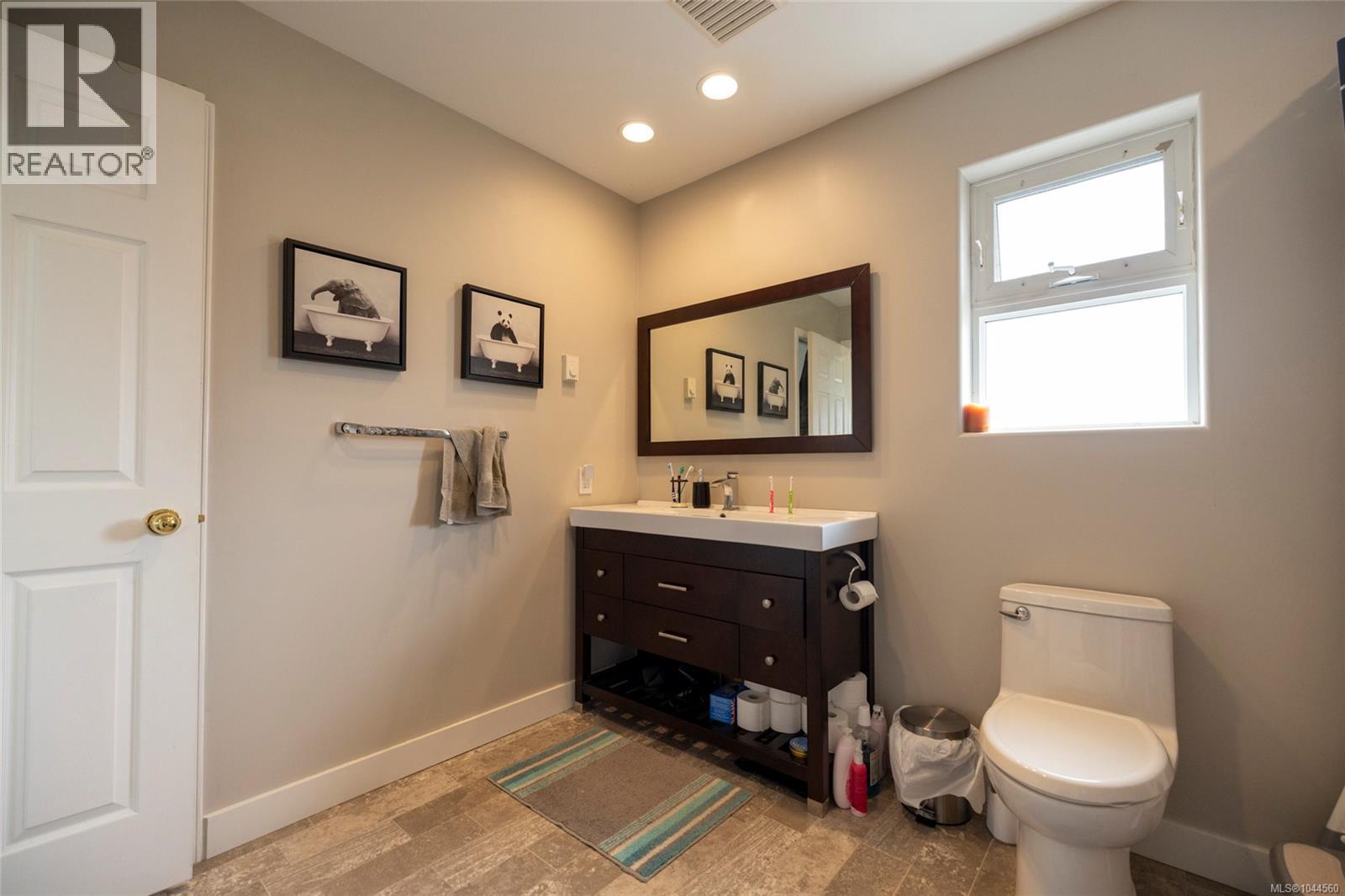 #1 2553 Kingcome Pl - Image 14