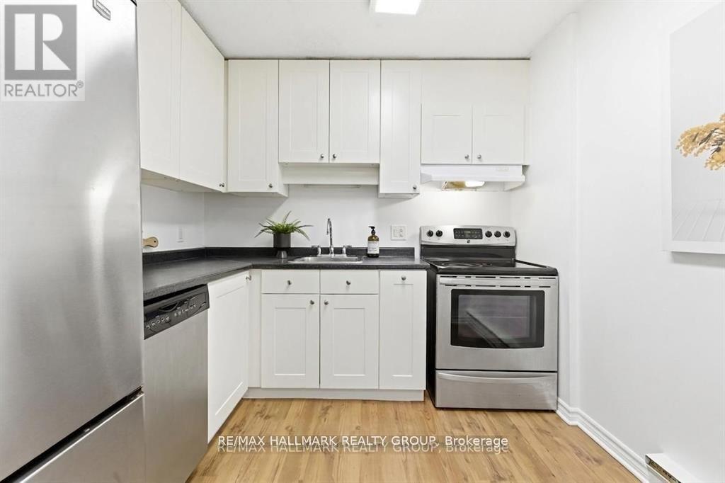 2 Bed, 2 Bath House for Sale in Ottawa – 2003 – 71 SOMERSET STREET W, Ottawa – MLS# X13624236 - Image 19
