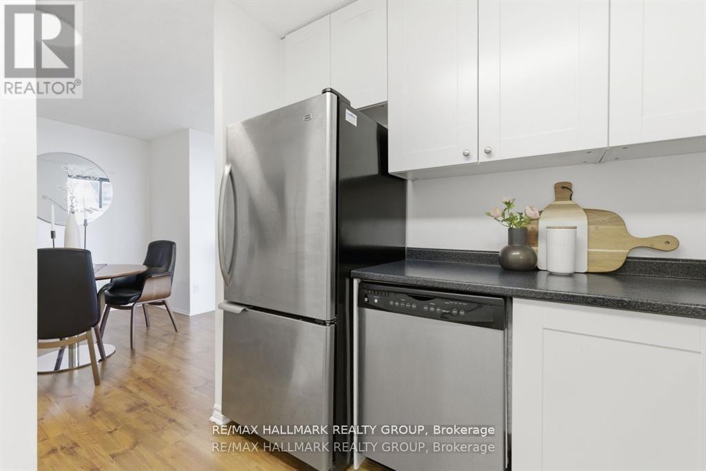 2 Bed, 2 Bath House for Sale in Ottawa – 2003 – 71 SOMERSET STREET W, Ottawa – MLS# X13624236 - Image 22