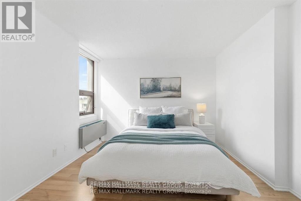 2 Bed, 2 Bath House for Sale in Ottawa – 2003 – 71 SOMERSET STREET W, Ottawa – MLS# X13624236 - Image 33