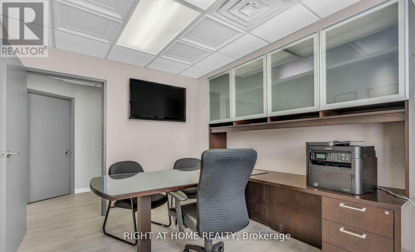 #106 99 HOLLAND AVENUE - 3