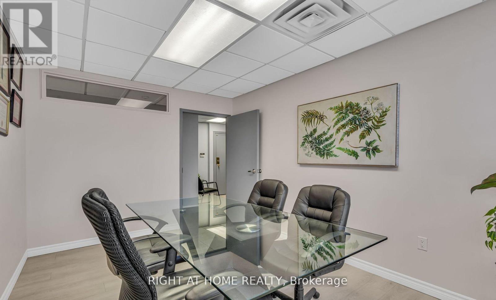 1 Bath House for Sale in Ottawa – 106 – 99 HOLLAND AVENUE, Ottawa – MLS# X13624250 - Image 7