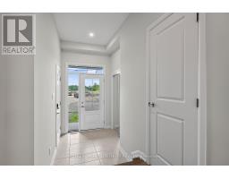 740 TADPOLE CRESCENT — photo 3