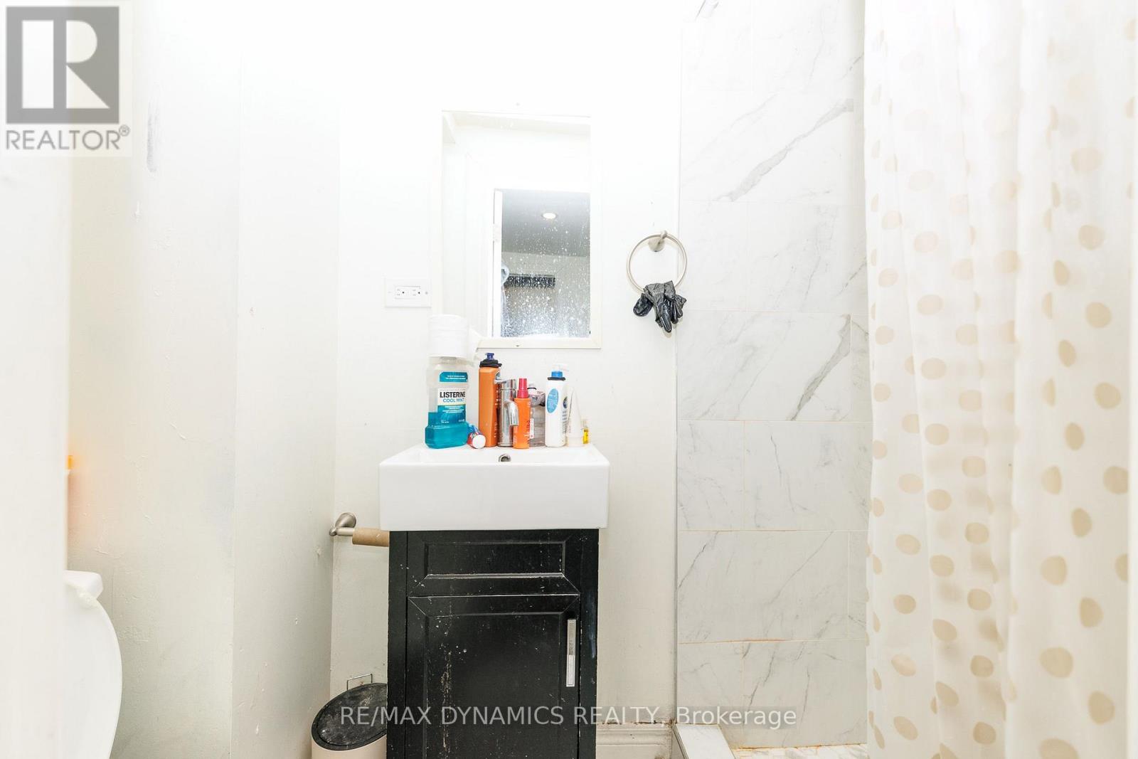4770 QUEEN STREET - 18