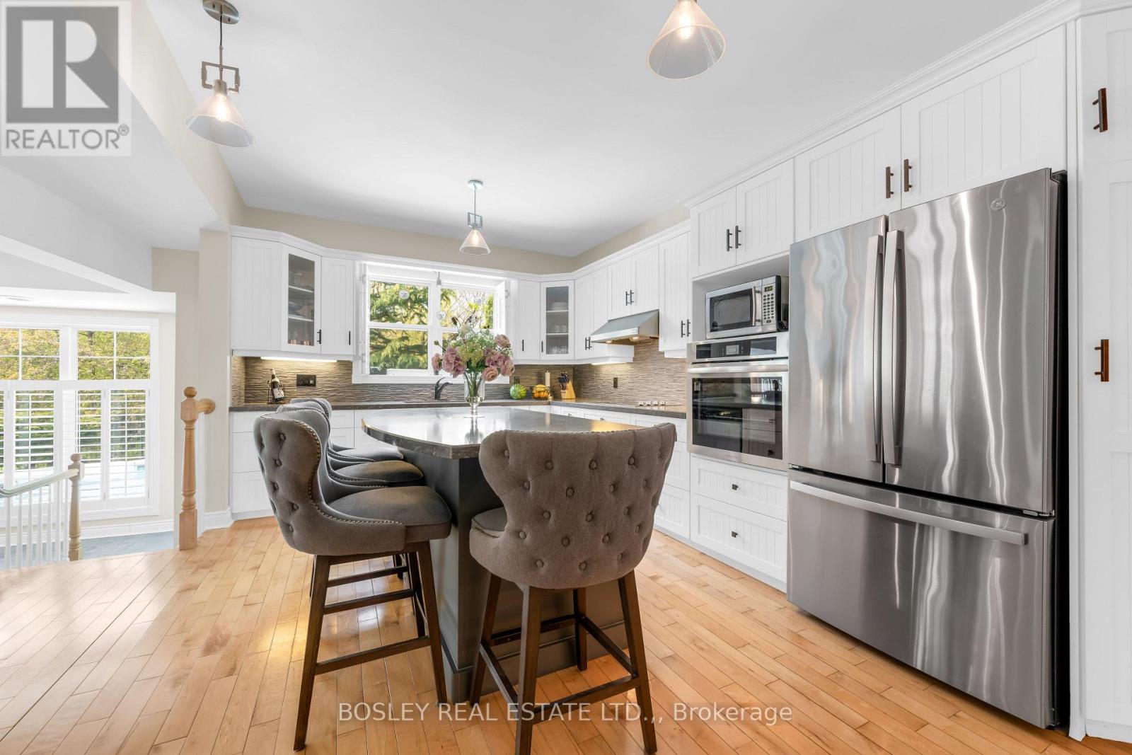 166 LAKESHORE ROAD - 15