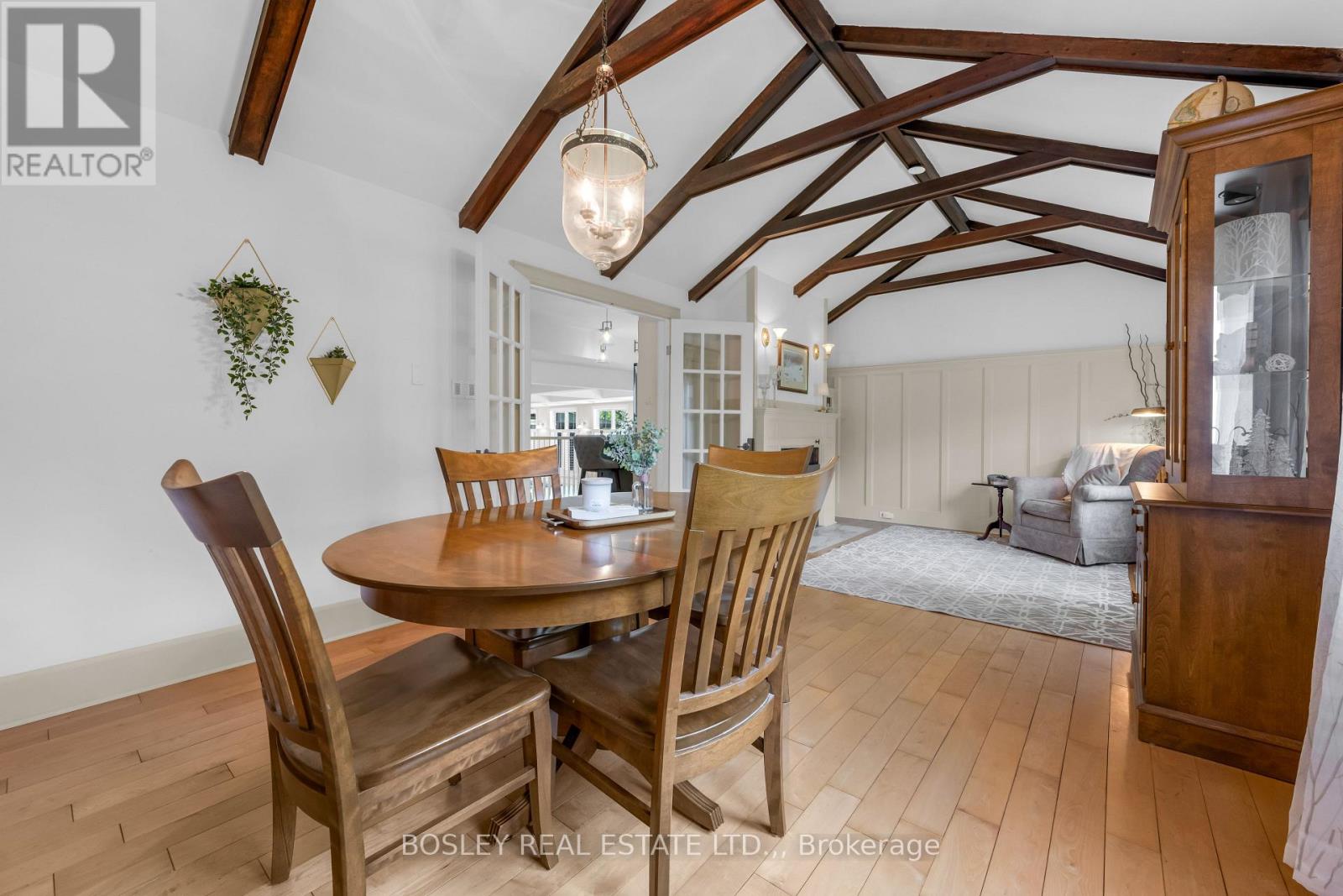 166 LAKESHORE ROAD - 21