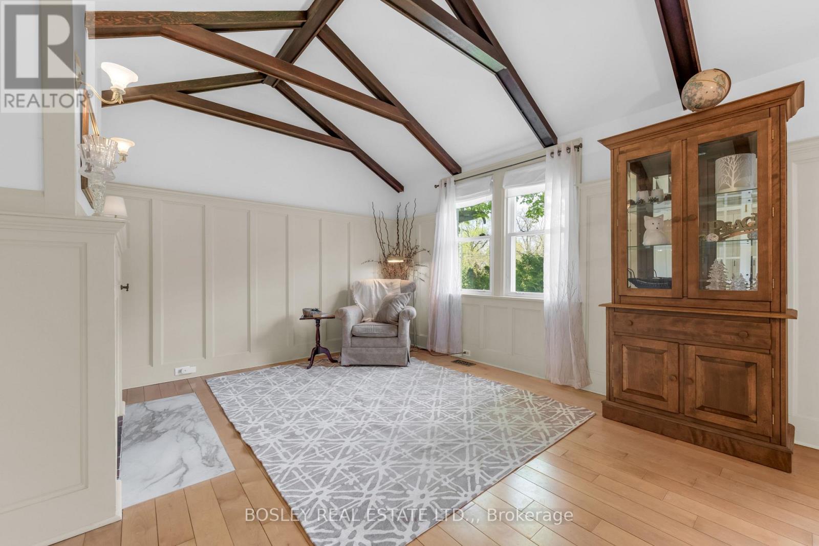 166 LAKESHORE ROAD - 23