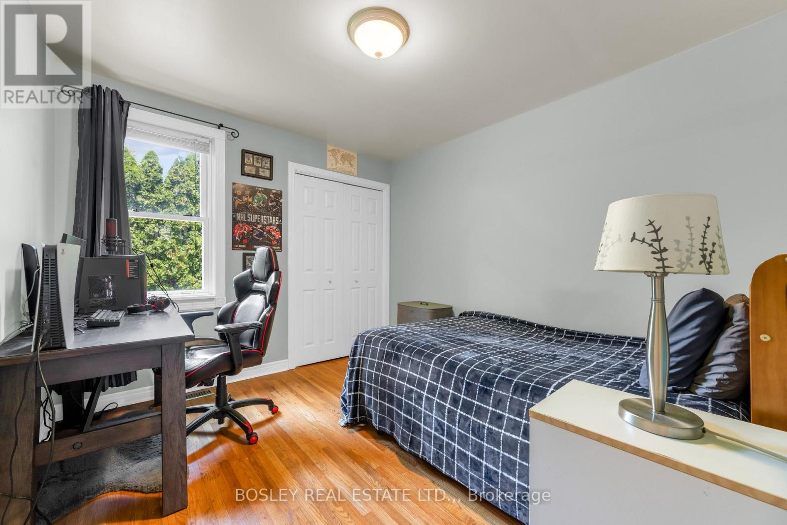 166 LAKESHORE ROAD - 24