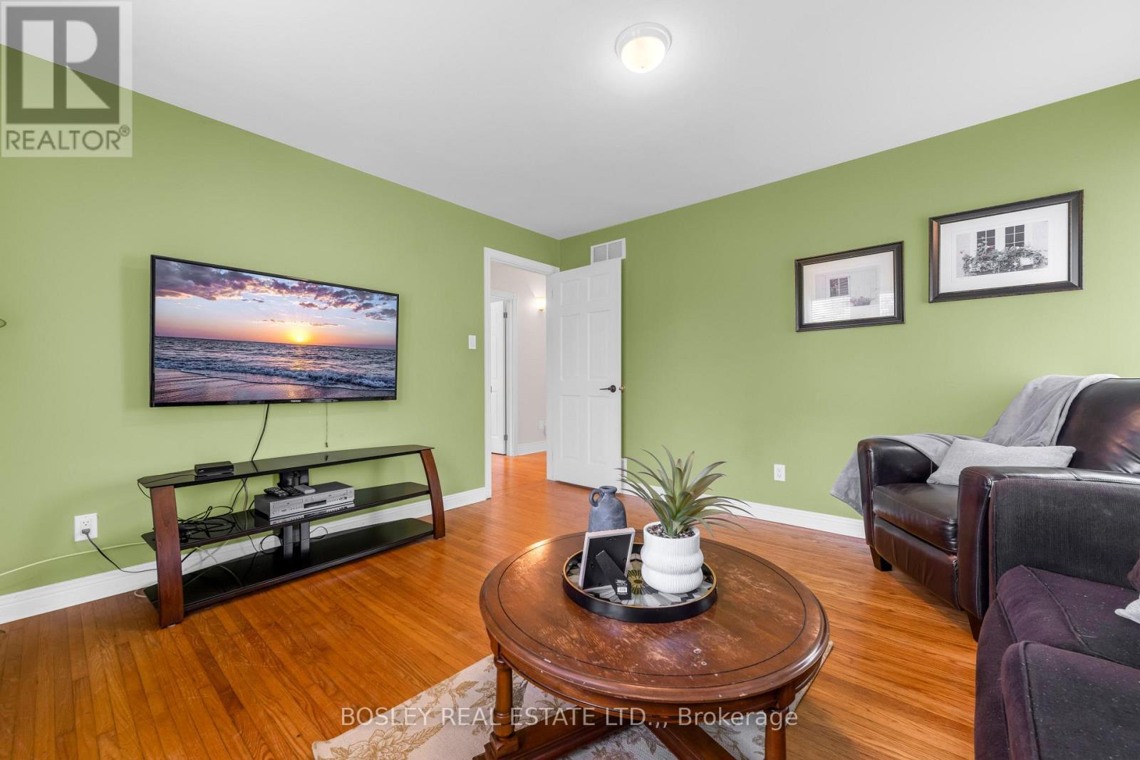 166 LAKESHORE ROAD - 25