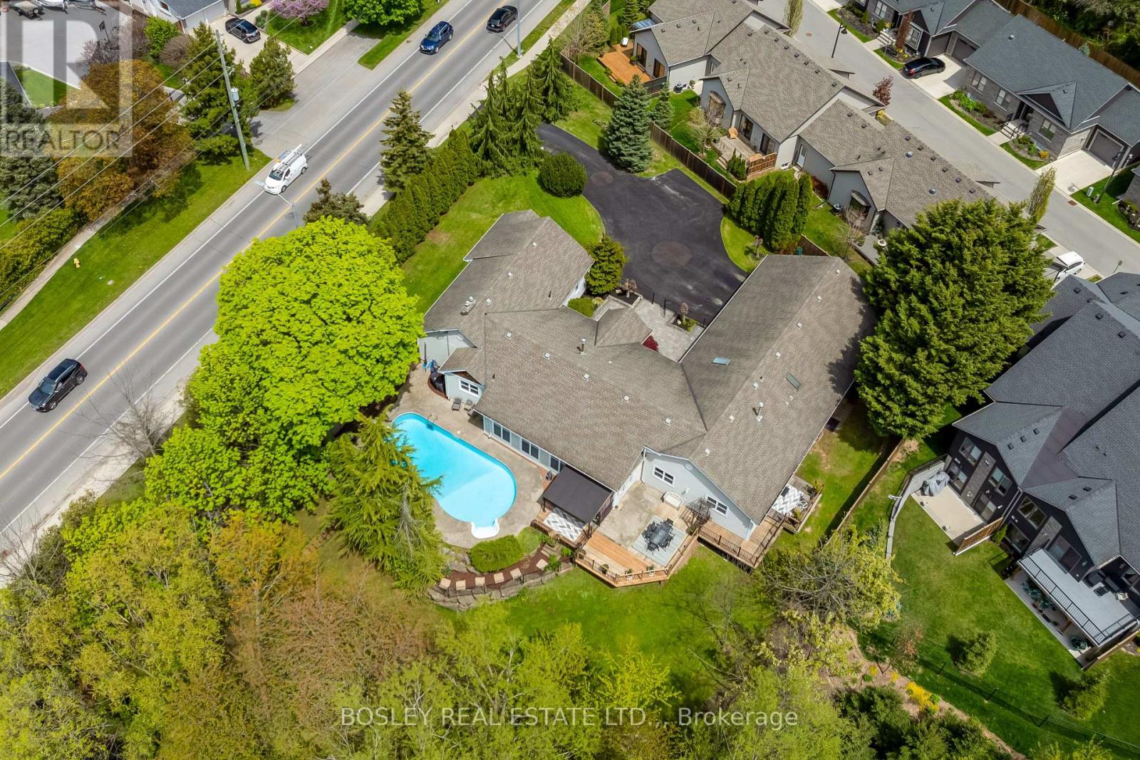 166 LAKESHORE ROAD - 49