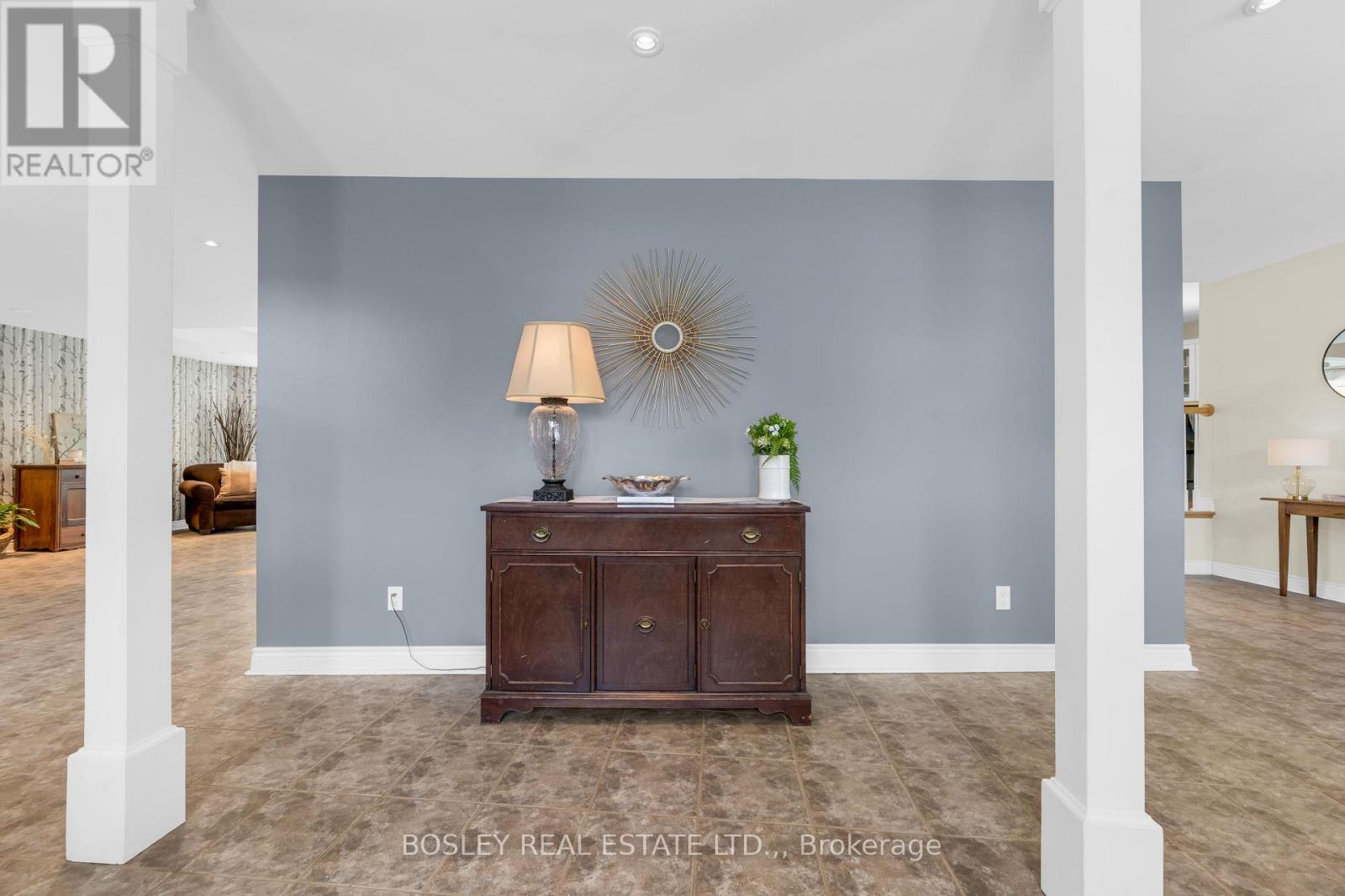 166 LAKESHORE ROAD - 9