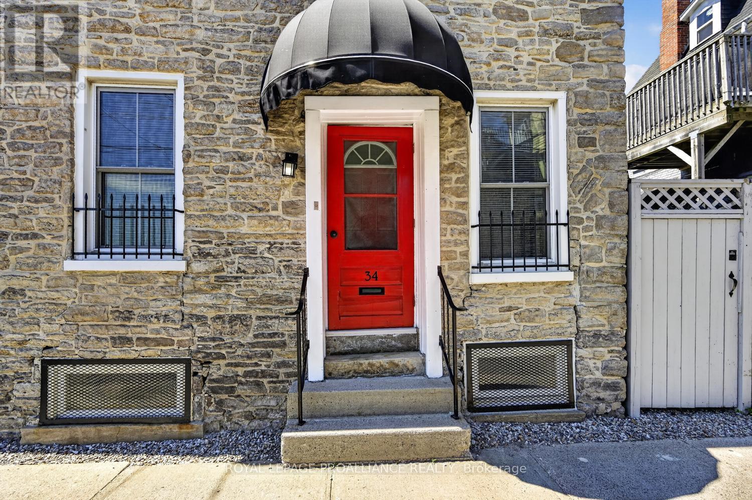 34 WATER STREET W - Image 26