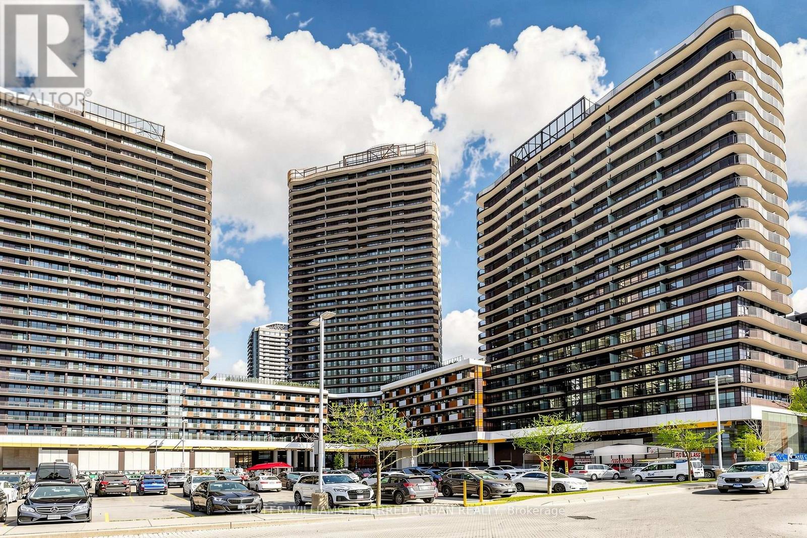 Photo of 18 Esther Shiner Boulevard