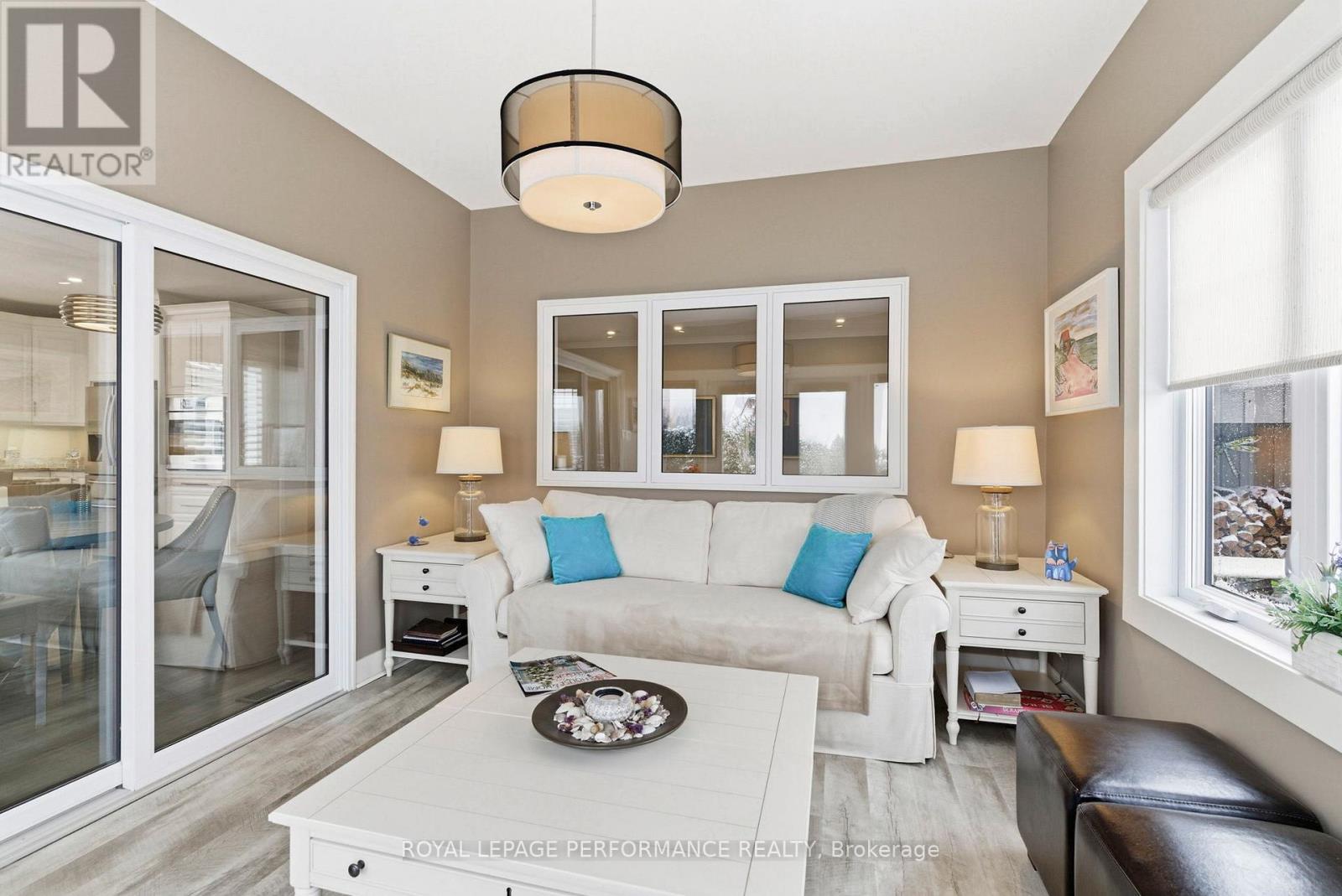 18132 ST. LAURENT BOULEVARD - 21