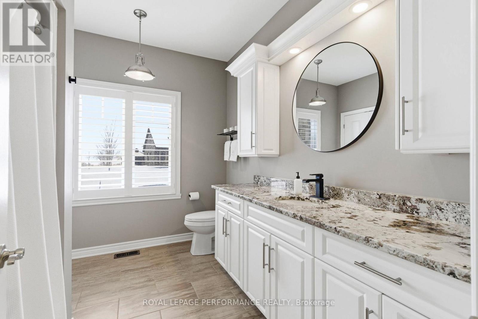 18132 ST. LAURENT BOULEVARD - 22
