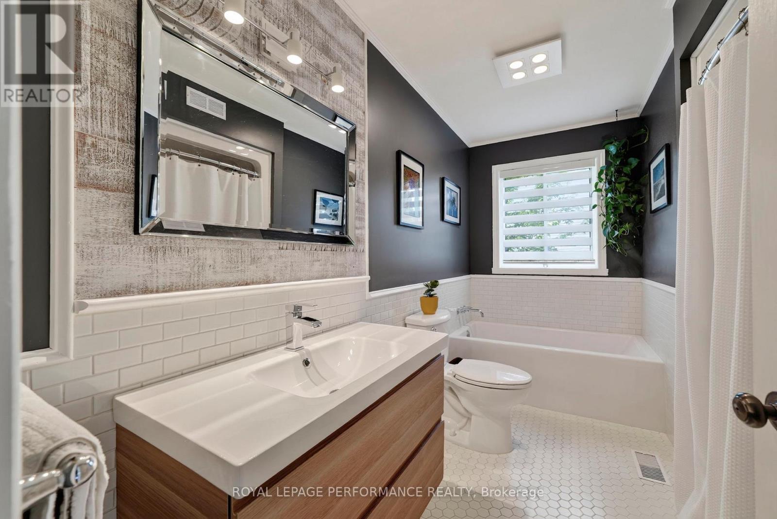 79 HICKORY STREET - Image 22