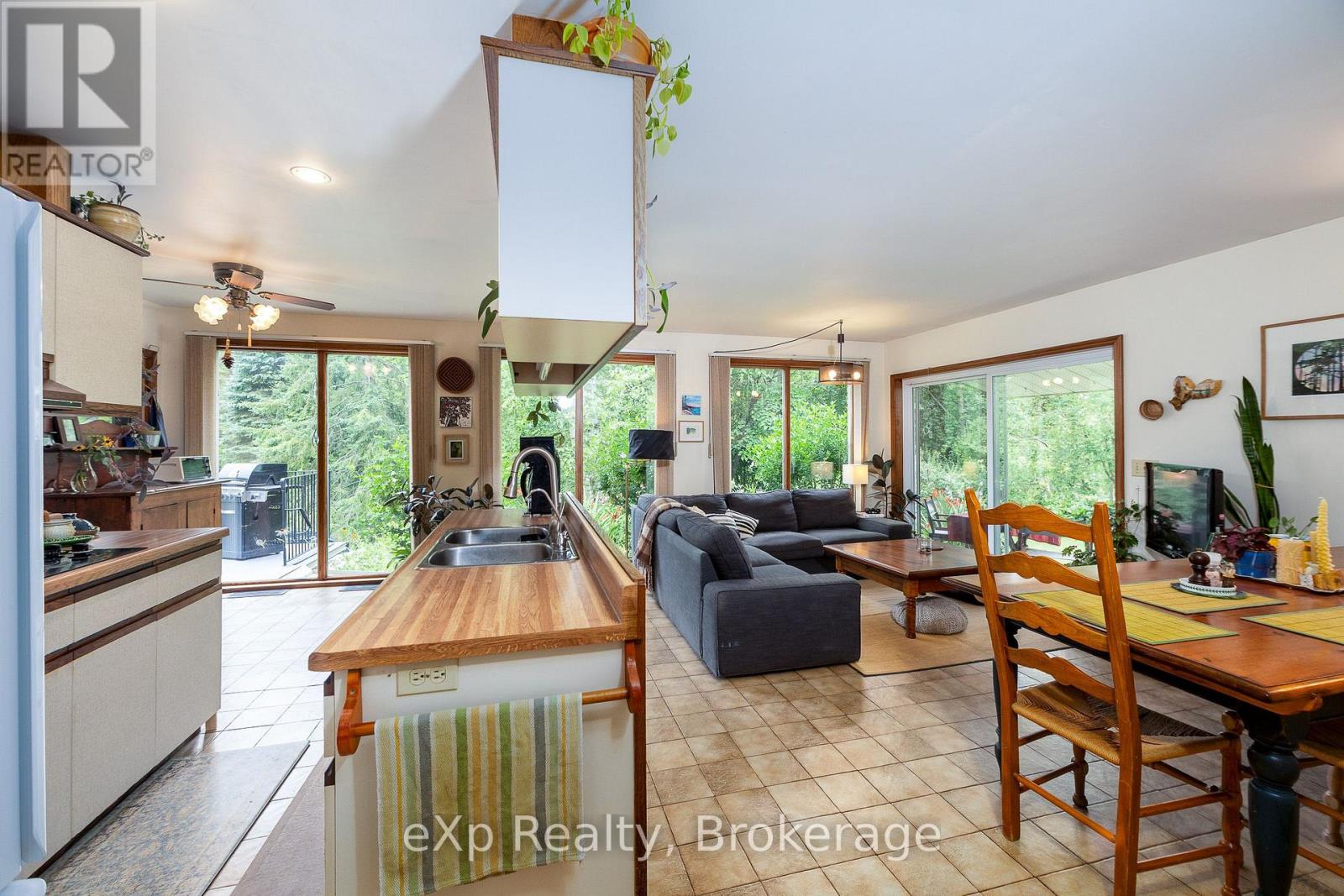 350063 BAYSHORE ROAD - Image 10
