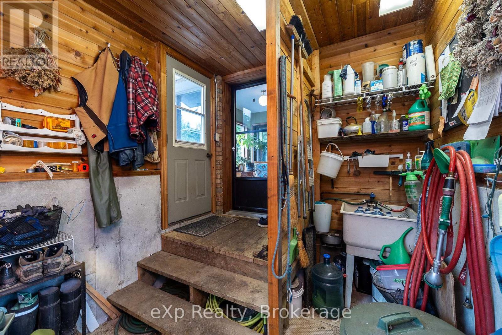 350063 BAYSHORE ROAD - Image 19