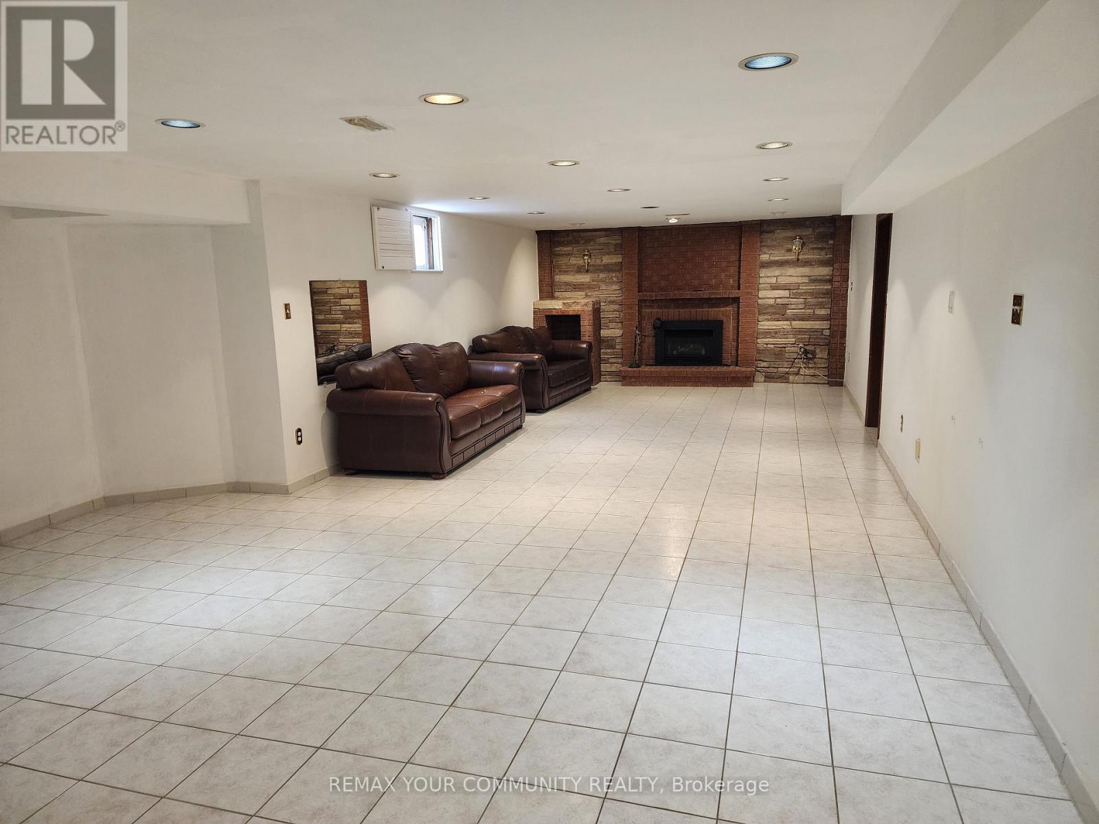 BASEMENT - 52 FLUSHING AVENUE