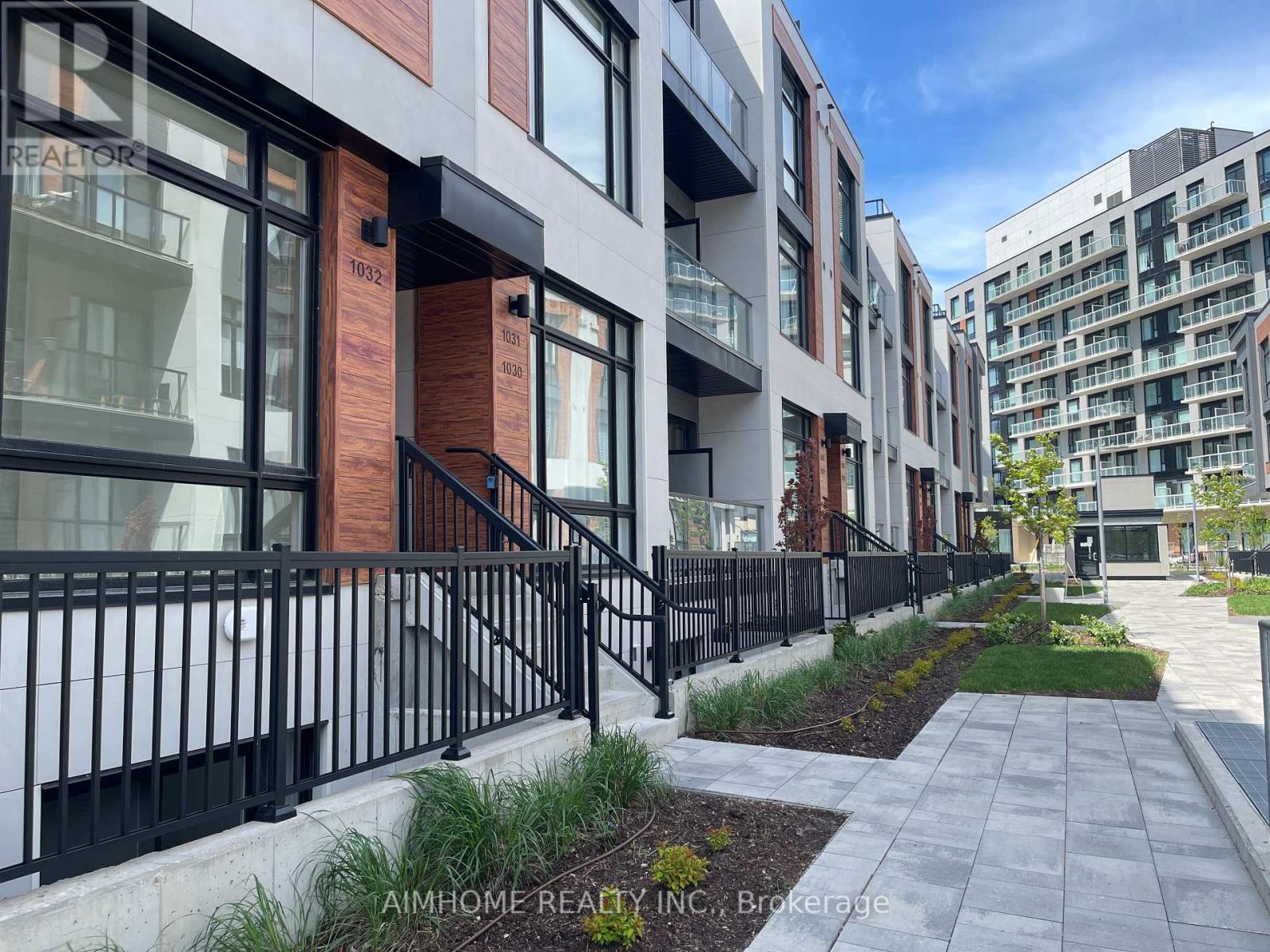 1031 - 14 DAVID EYER ROAD
