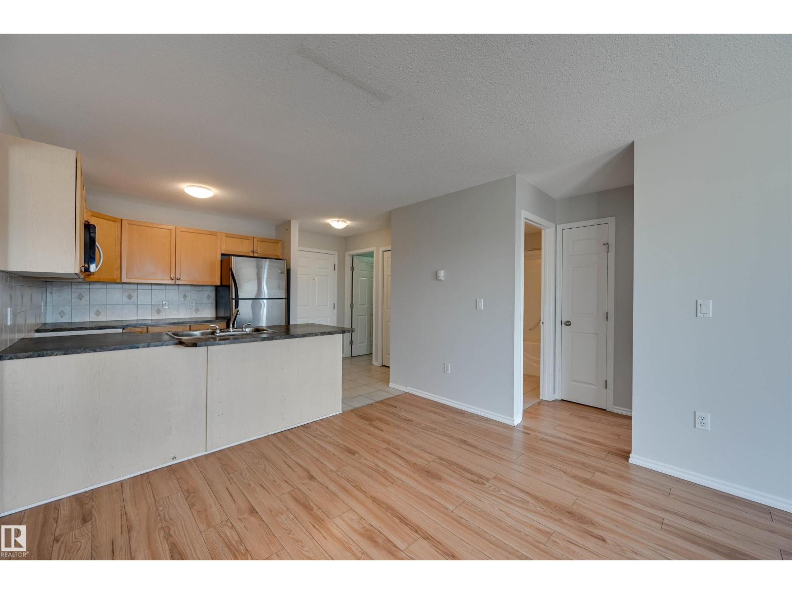 #430 4309 33 ST - 11