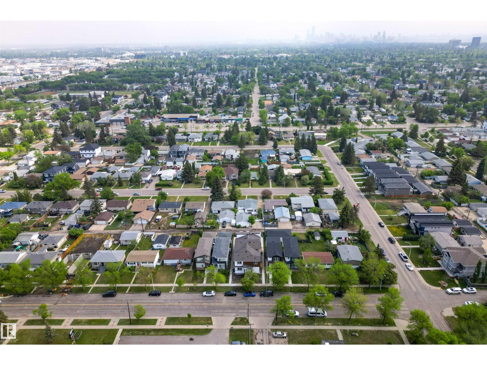 10915 159 ST NW - 36