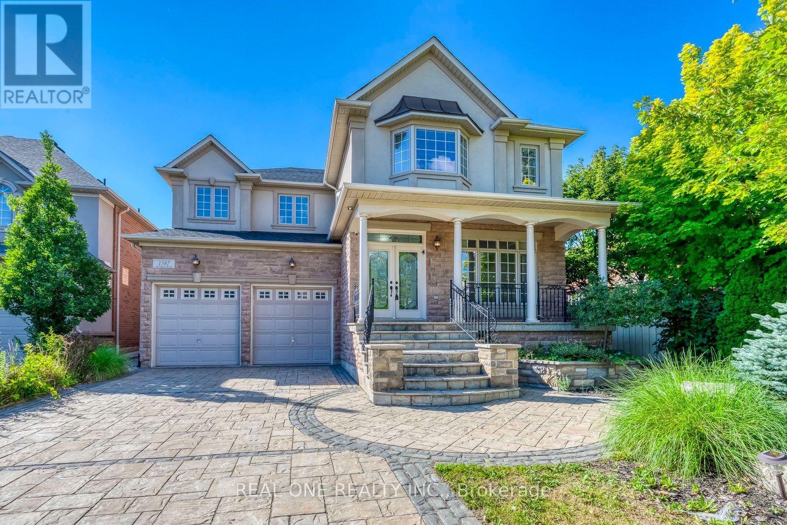 Photo of 1387 Ferncrest Road
