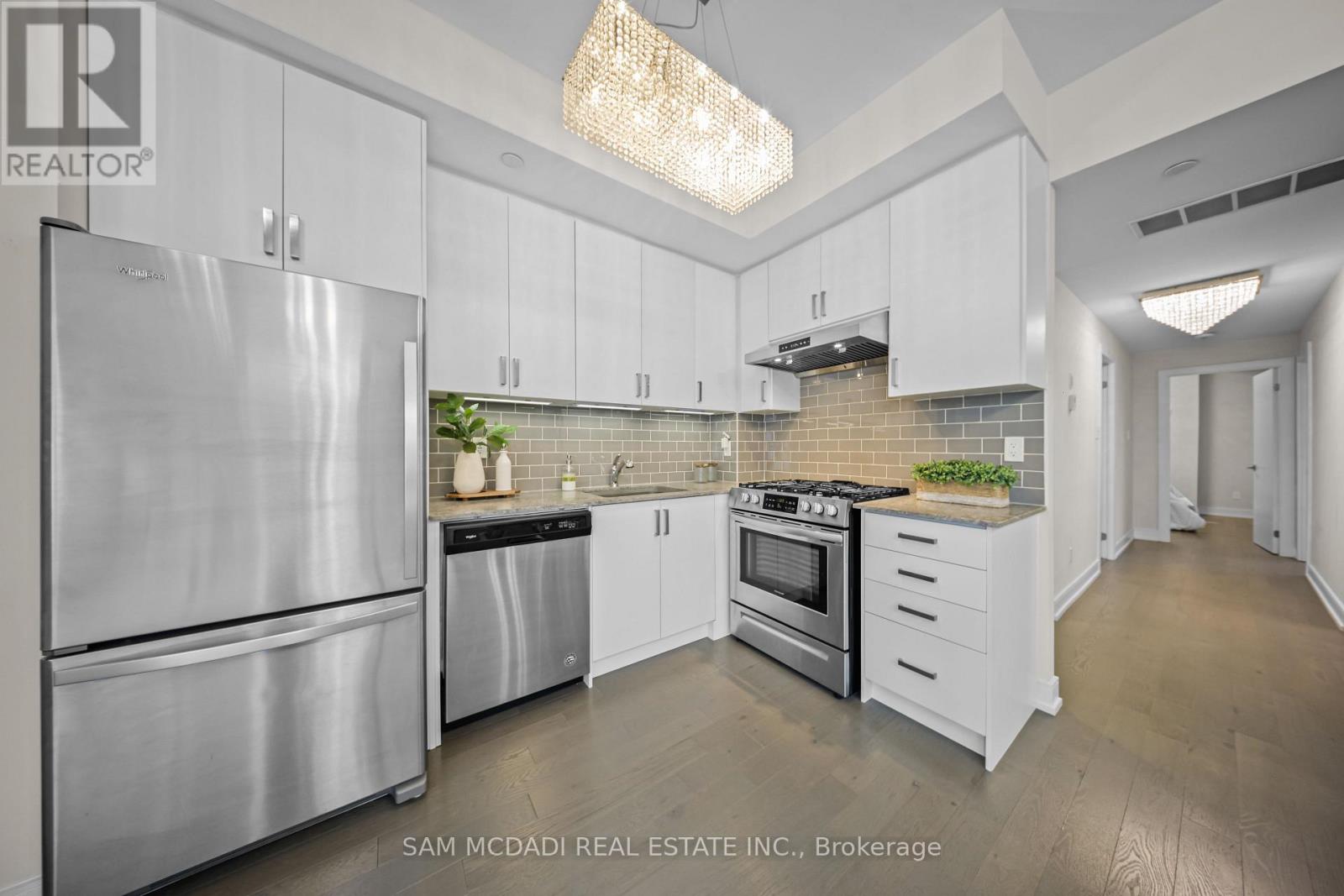 #1 670 ATWATER AVENUE - 4