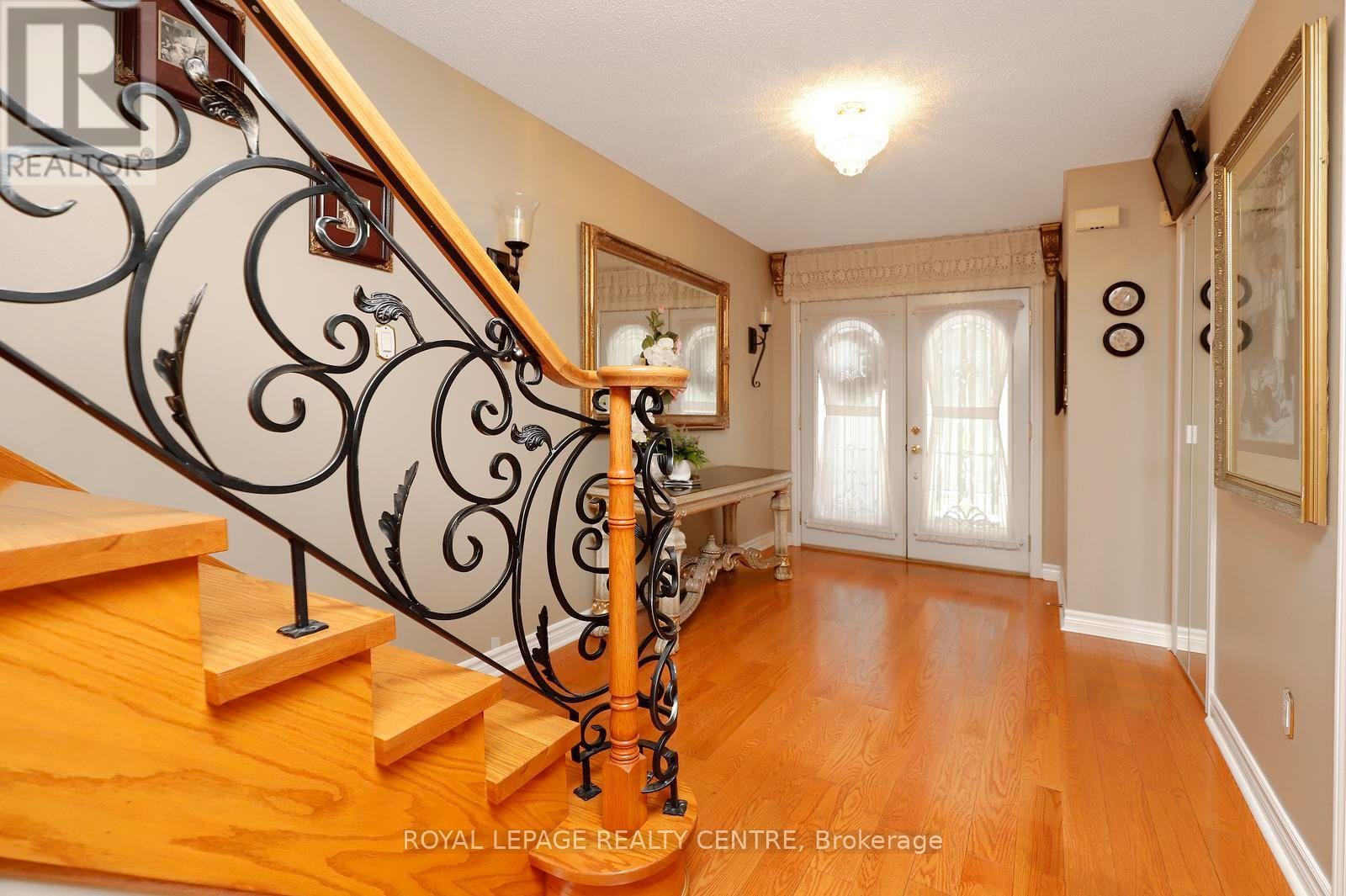 690 ASHPRIOR AVENUE - 10
